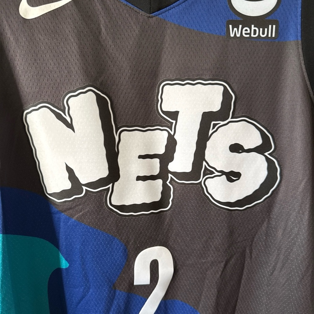 Men’s Nike Cam Johnson #2 Brooklyn Nets KAWS 2023 City Edition Jersey Sz 52 NWT - Picture 2 of 7